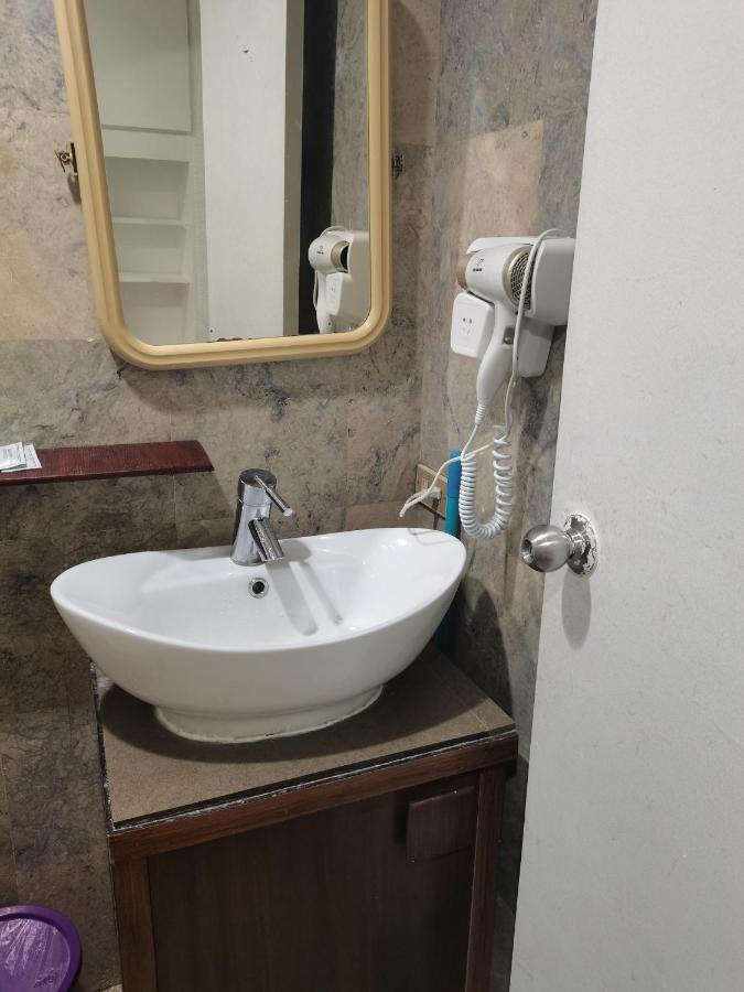 Accommodation Services Makati City Zewnętrze zdjęcie